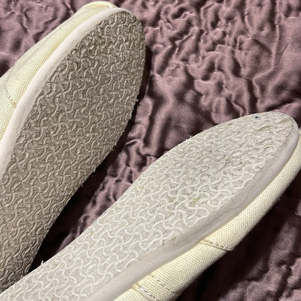 Toms Pastel Yellow - Picture 8 of 8